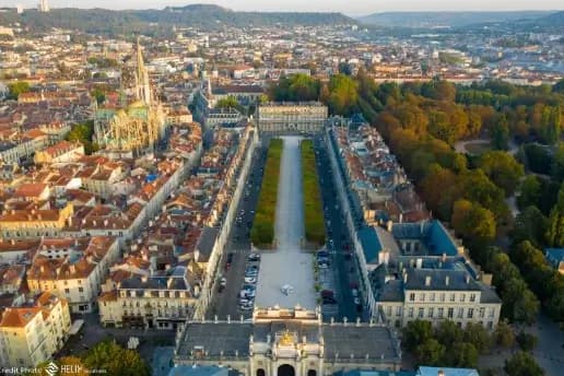 Vue de Nancy illustrant une campagne de distribution de flyer et prospectus