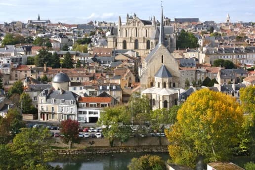 Vue de Poitiers illustrant la distribution de flyer et prospectus